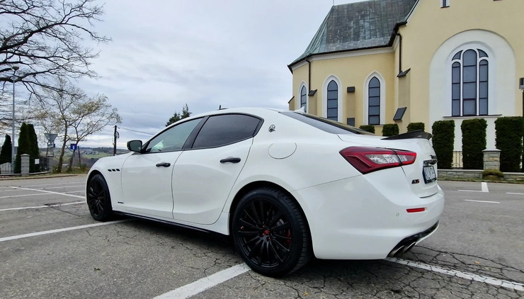 Maserati Ghibli cena 198000 przebieg: 53000, rok produkcji 2018 z Kraków małe 301